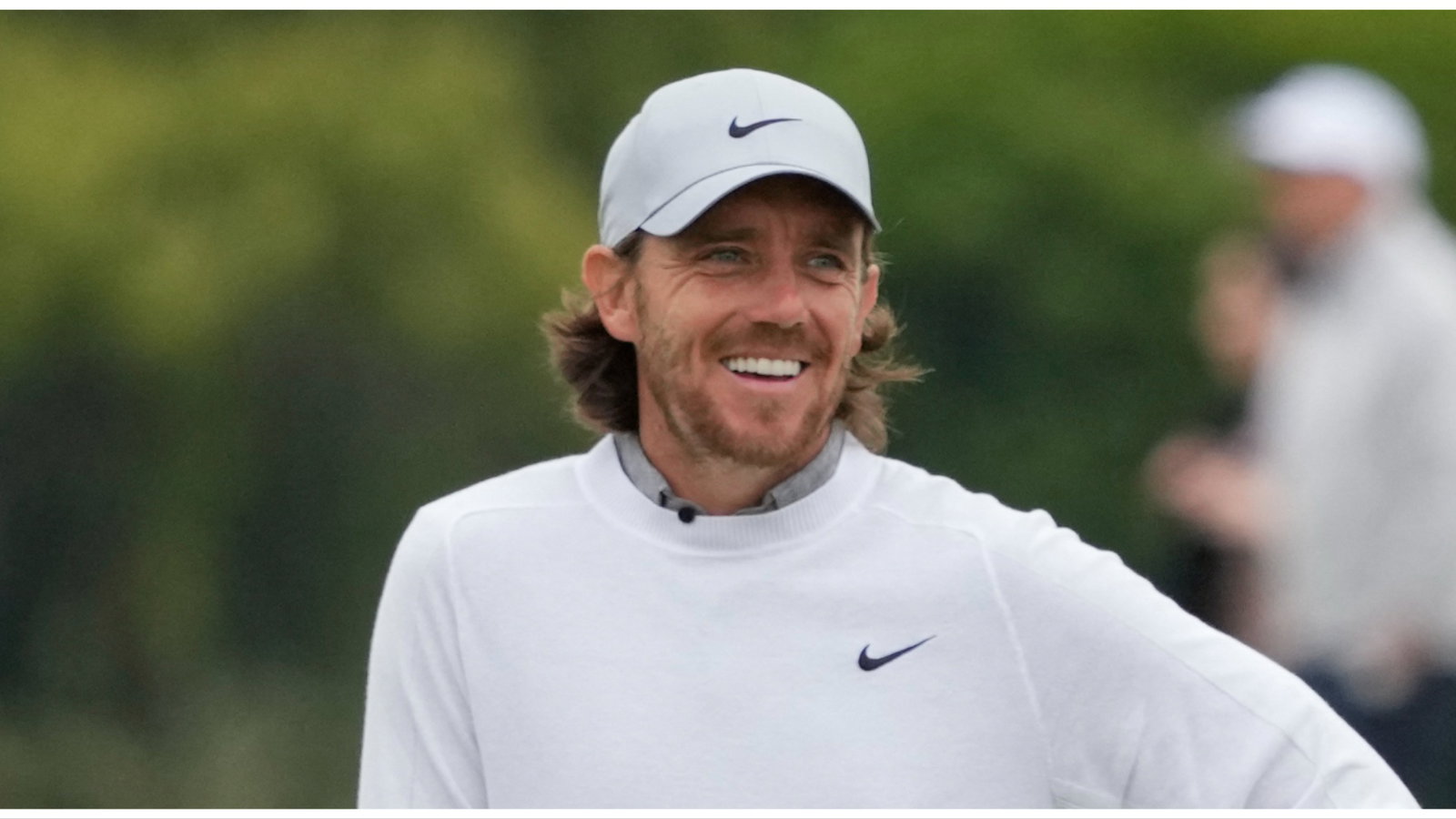 Tommy Fleetwood breaks Golf Twitter™ with Wimbledon appearance